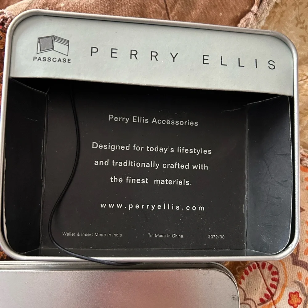 Perry Ellis Dark Brown Leather Card Holder